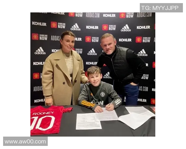 中超赛场曼联大胜利物浦引发热议全场沸腾的精彩瞬间回顾 中超赛场曼联大胜利物浦引发热议全场沸腾的精彩瞬间回顾