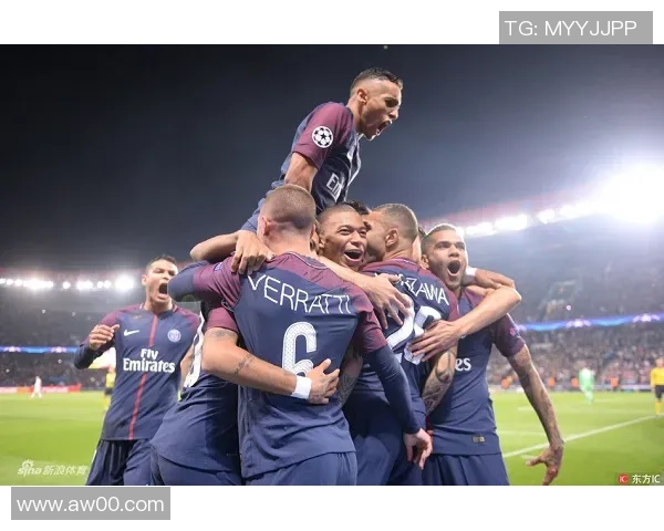 欧冠惊喜：拜仁小胜切尔西引发全场沸腾的十大精彩进球回顾