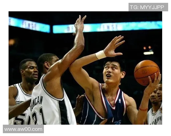 姚明在篮球场上的深情告白与对梦想的执着追求