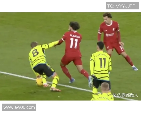 意甲焦点战利物浦大胜阿森纳乌龙球引发争议判罚全场沸腾 意甲焦点战利物浦大胜阿森纳乌龙球引发争议判罚全场沸腾