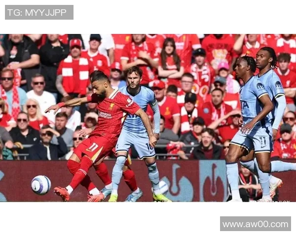 英超大战热刺大胜利物浦三球零封引发转会风波与热议