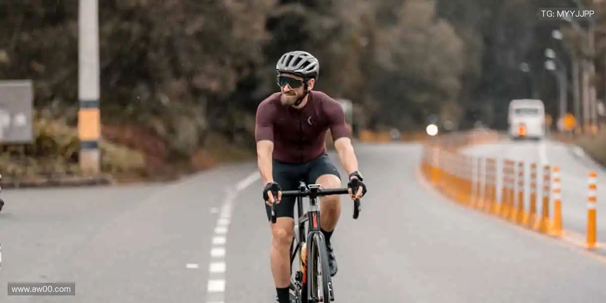 实时直击，弹幕狂欢！💻🎉 体育直播，就要和千万人一起尖叫！